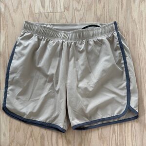 Rabbit Men’s Large Tan Go For It Shorts 5” Inseam